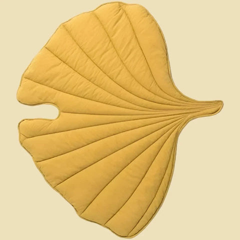 Cotton Leaf-Shaped Baby Play Mat – Soft, Safe, and Stylish for Crawling Teeny Pandas