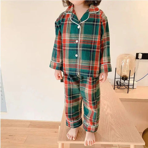 Girl’s Turndown Collar Pajama Sets – Contrast Plaid Sleepwear