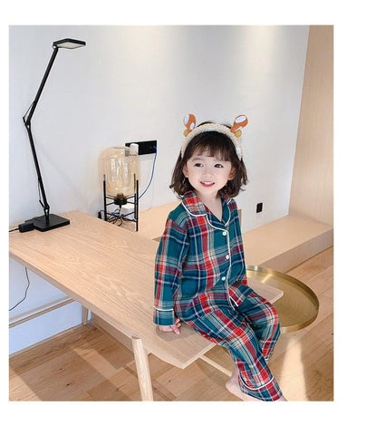 Girl’s Turndown Collar Pajama Sets – Contrast Plaid Sleepwear