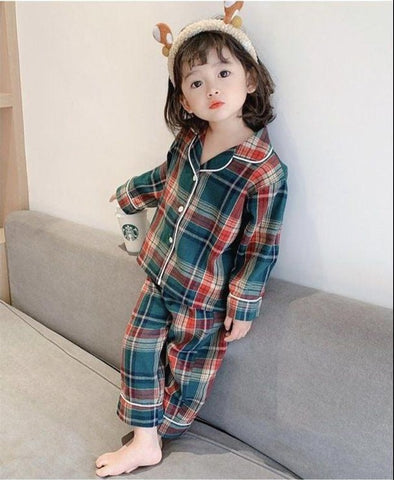 Girl’s Turndown Collar Pajama Sets – Contrast Plaid Sleepwear