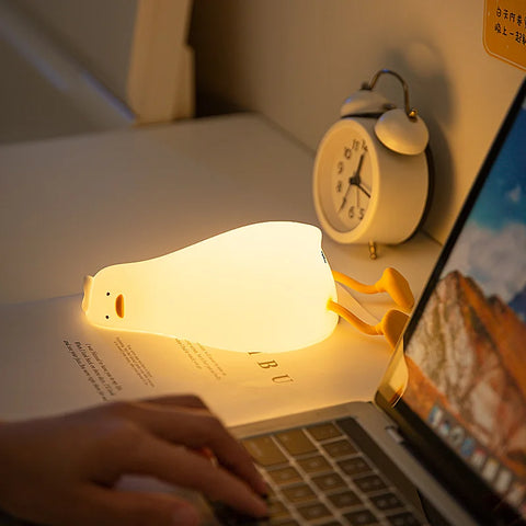Lying Duck USB Rechargeable Night Light – Soft Silicone Bedside Lamp for Kids